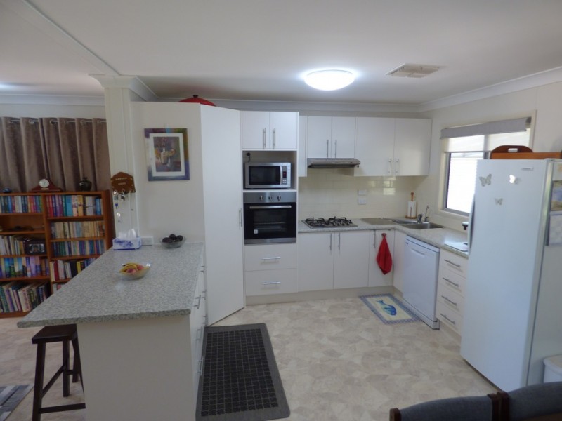 61 Oberon Street, Eugowra NSW 2806