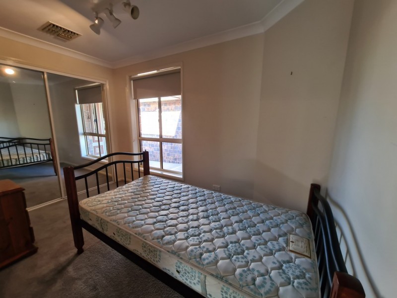 6 Caledonia Street, Parkes NSW 2870