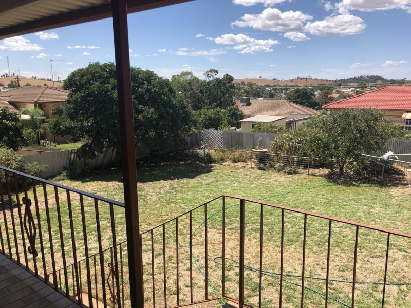 17 Jubilee Street, Parkes NSW 2870