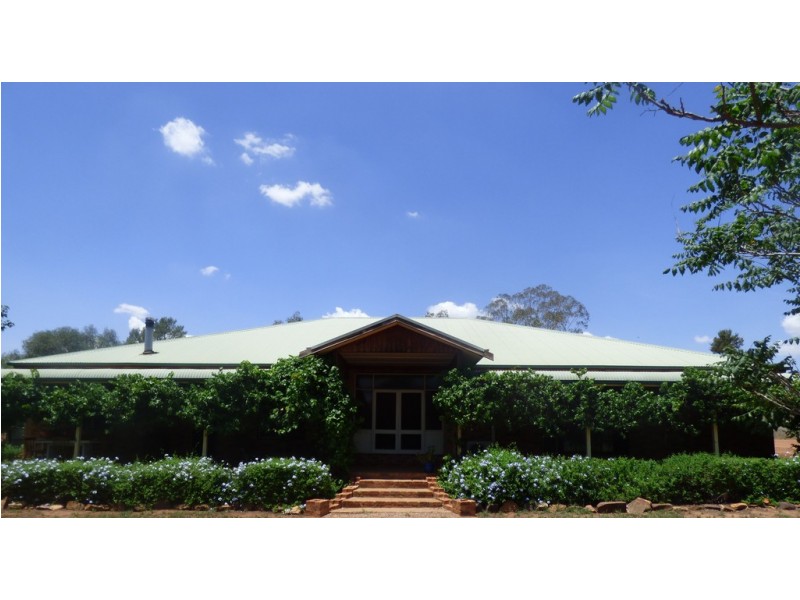 45 Maitland Street, Condobolin NSW 2877