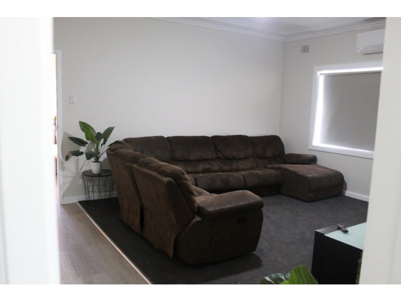 387 Clarinda, Parkes NSW 2870