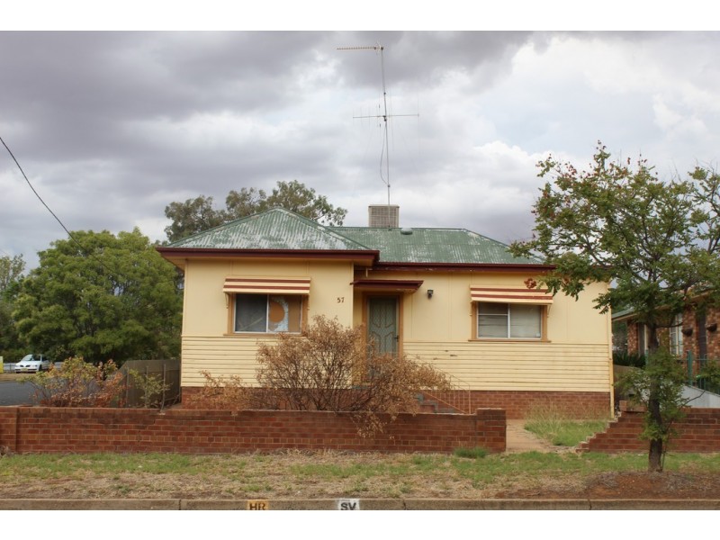 57 Woodward, Parkes NSW 2870