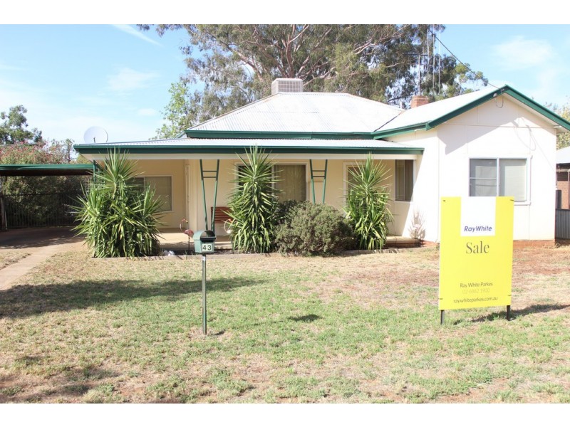 43 Brolgan Road, Parkes NSW 2870