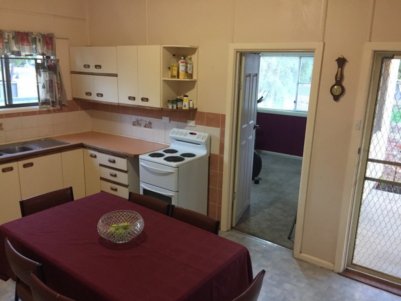 43 Brolgan Road, Parkes NSW 2870