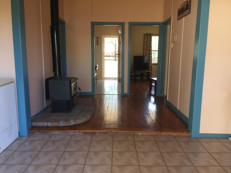 43 Brolgan Road, Parkes NSW 2870