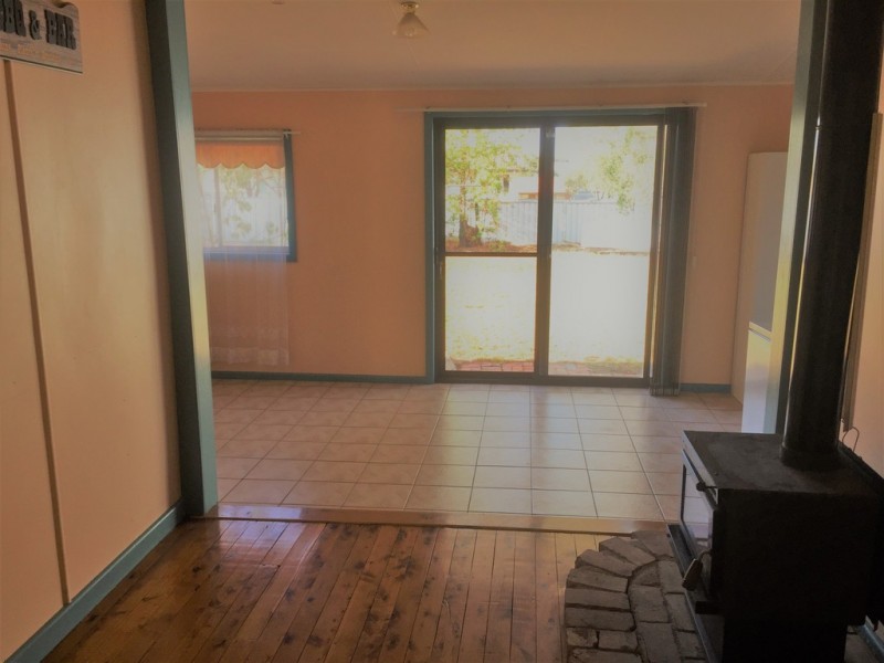 43 Brolgan Road, Parkes NSW 2870