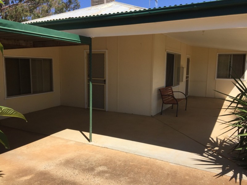 43 Brolgan Road, Parkes NSW 2870
