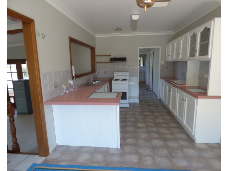 195 Farnell Street, Forbes NSW 2871