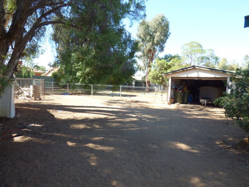 195 Farnell Street, Forbes NSW 2871