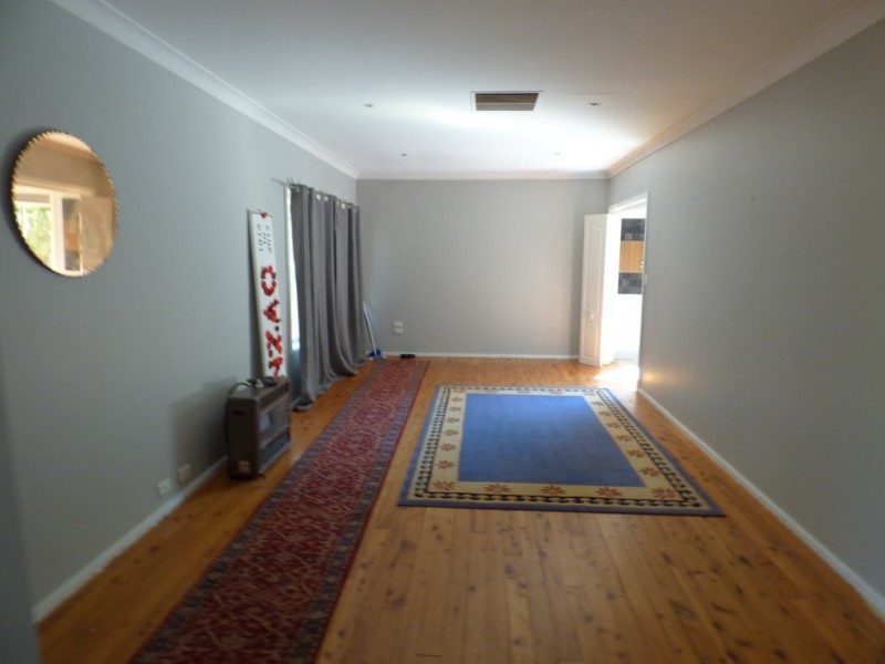 195 Farnell Street, Forbes NSW 2871
