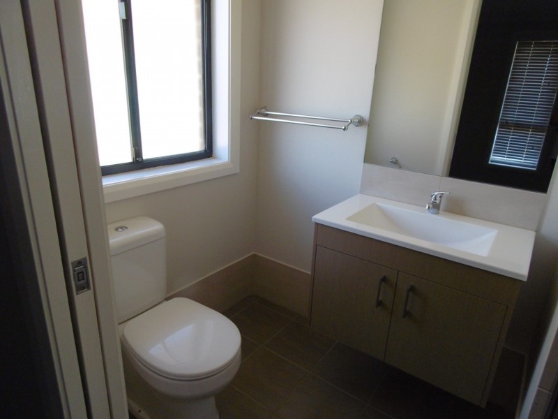 6 Jones Street, Parkes NSW 2870