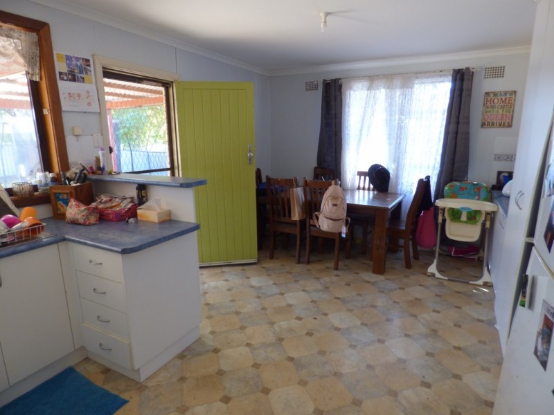 23 Abbott Street, Forbes NSW 2871