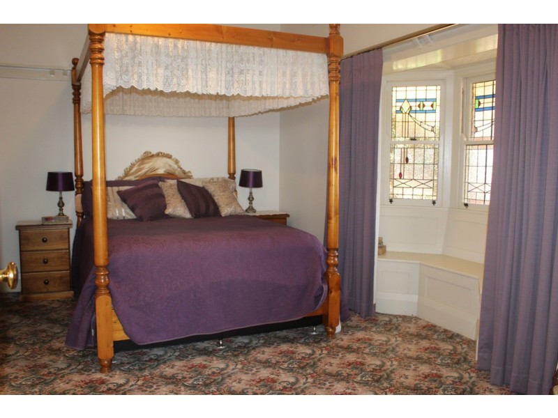 15 Gap St, Parkes NSW 2870