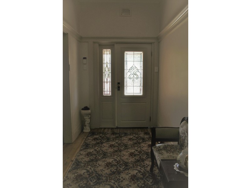 15 Gap St, Parkes NSW 2870