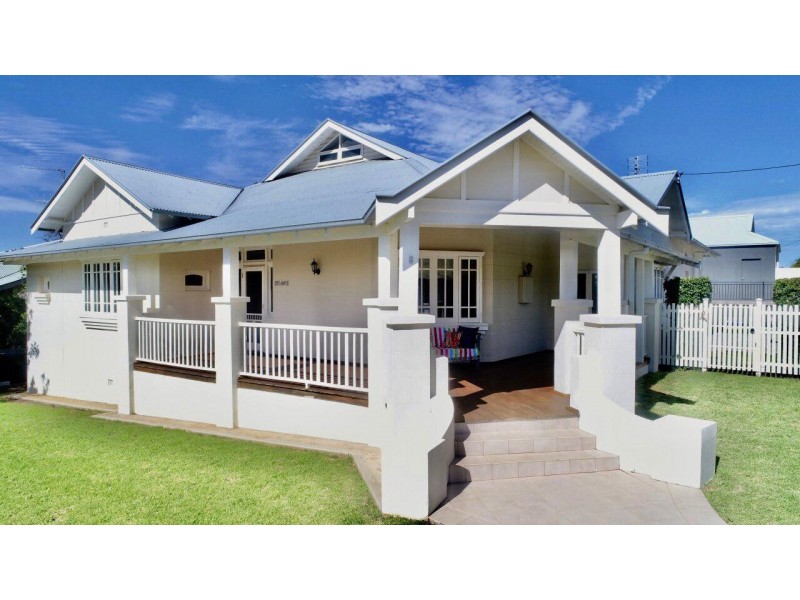 8 High Street, Parkes NSW 2870