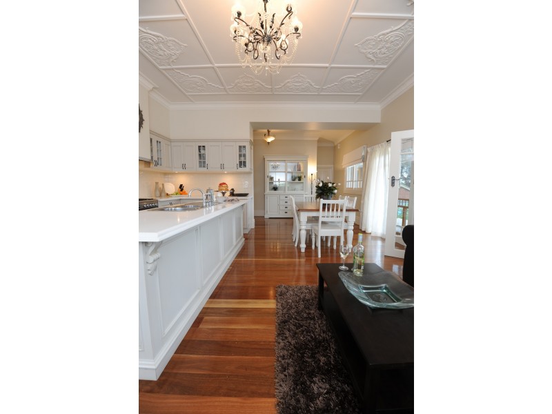 8 High Street, Parkes NSW 2870