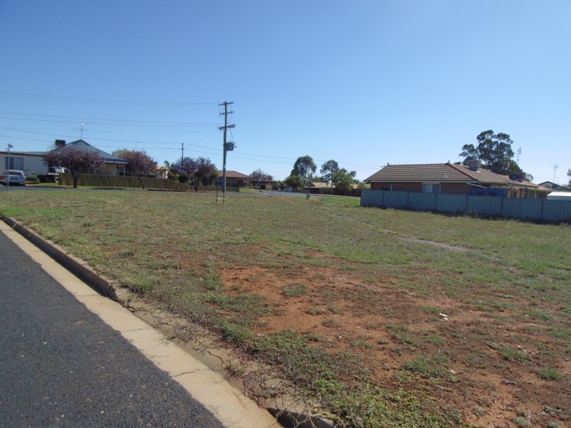 23 Koala Street, Parkes NSW 2870