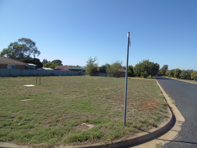 23 Koala Street, Parkes NSW 2870