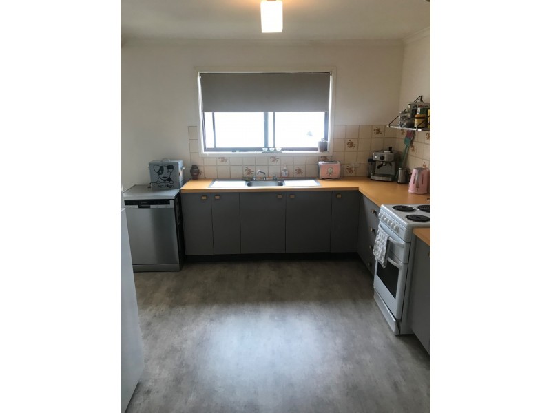 19 Howard Street, Parkes NSW 2870