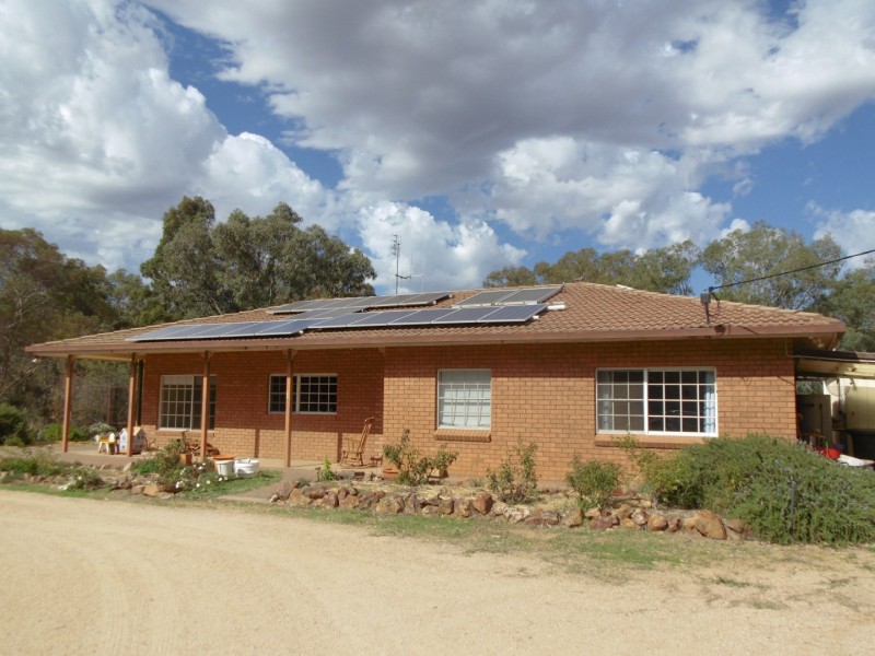 64 Terrill Road, Parkes NSW 2870