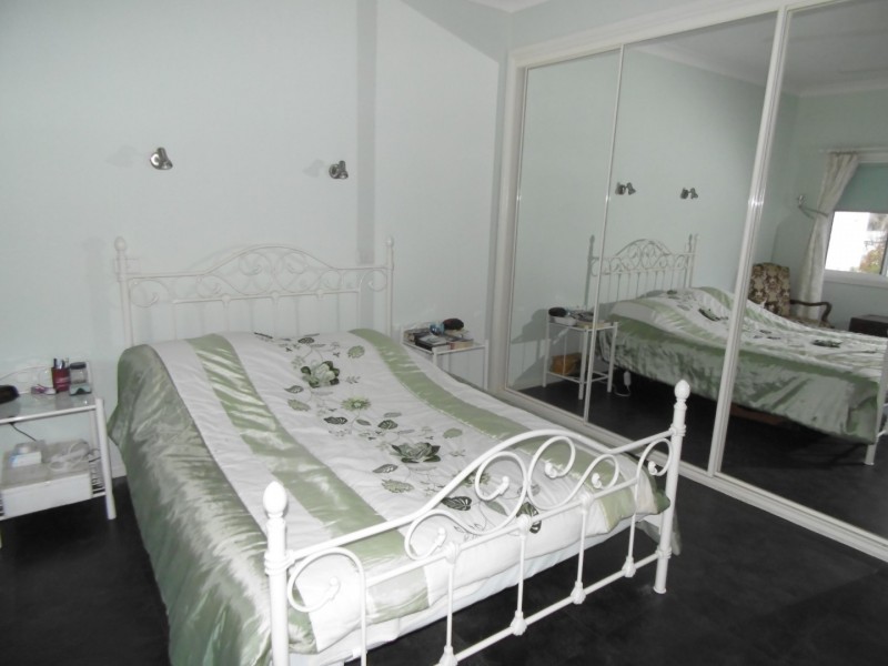 64 Terrill Road, Parkes NSW 2870