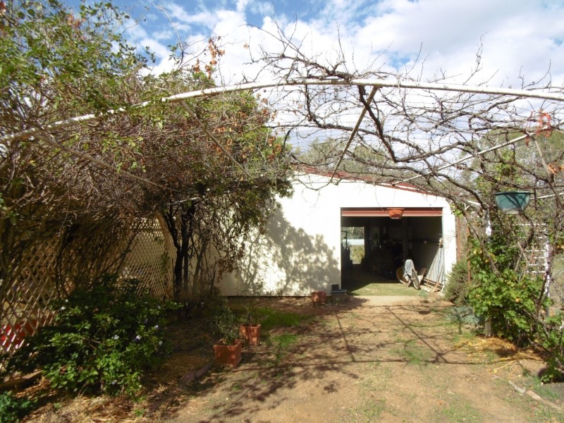 64 Terrill Road, Parkes NSW 2870