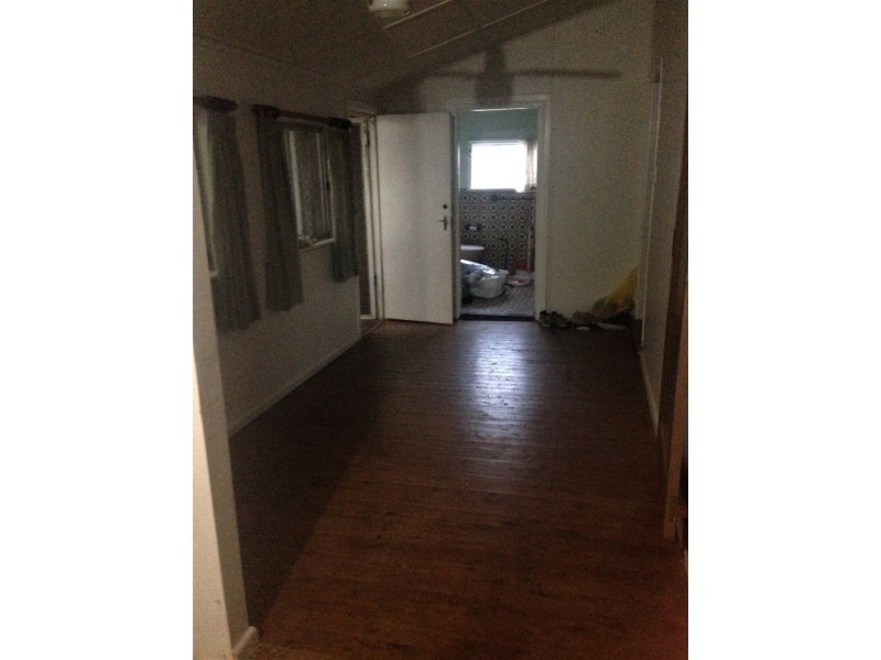 5 Pearce Street, Parkes NSW 2870