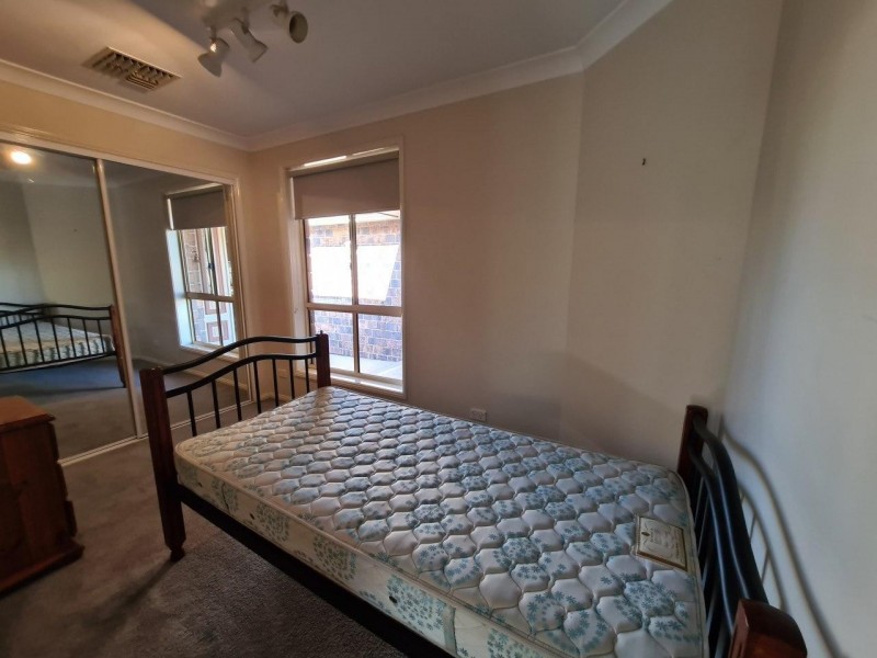 6 Caledonia Street, Parkes NSW 2870