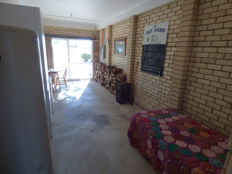 38 Pye Street, Eugowra NSW 2806