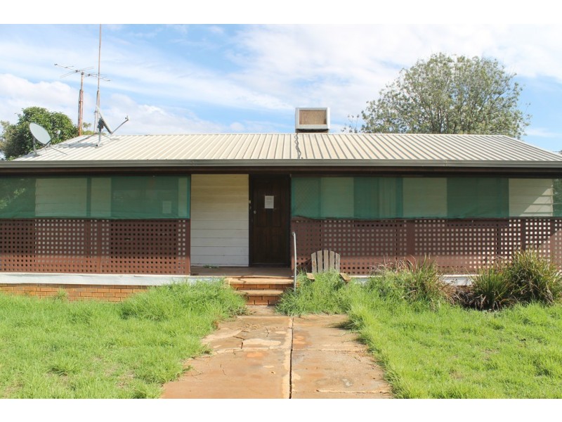 17 Farnell, Euabalong NSW 2877