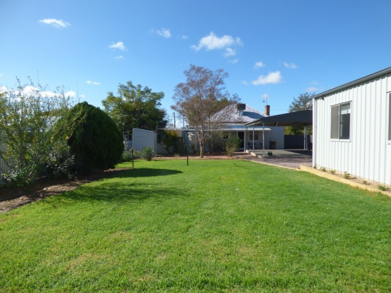 49 Flint Street, Forbes NSW 2871