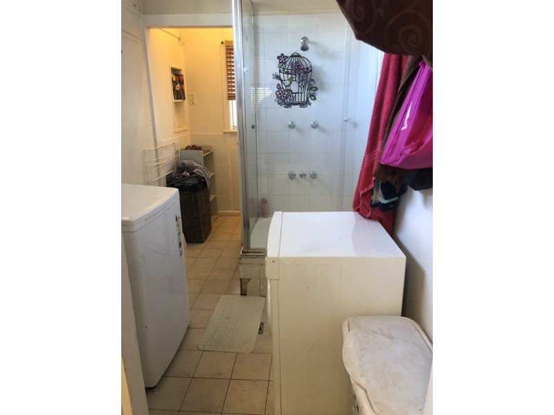 9 Gallop Ave, Parkes NSW 2870