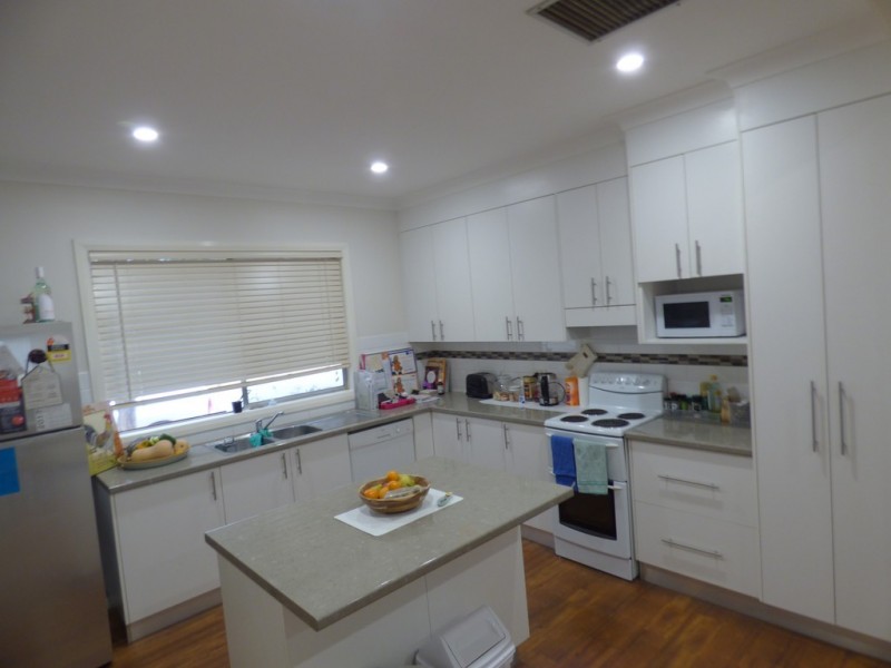 2 Reid Street, Forbes NSW 2871