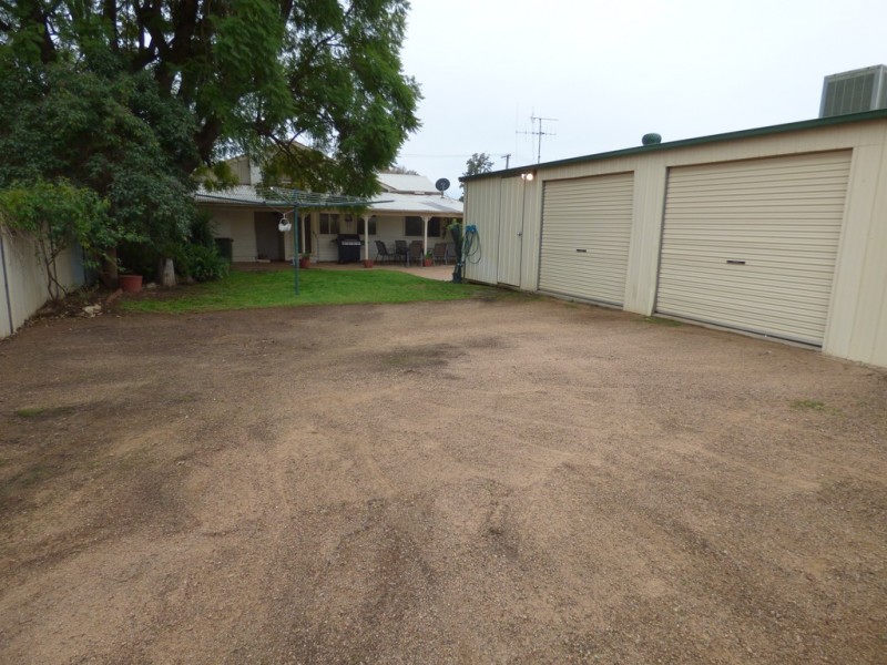 2 Reid Street, Forbes NSW 2871