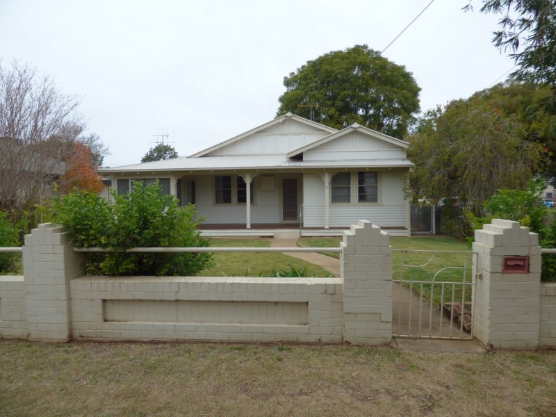 2 Reid Street, Forbes NSW 2871
