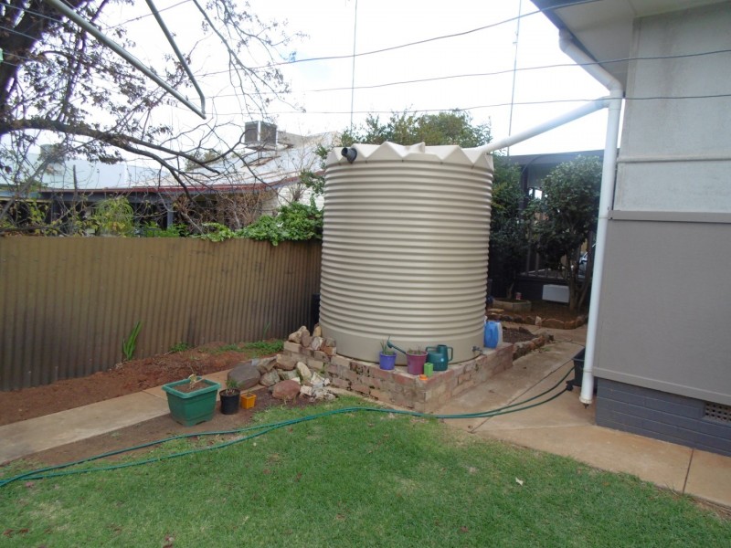 1 Wattle Street, Parkes NSW 2870