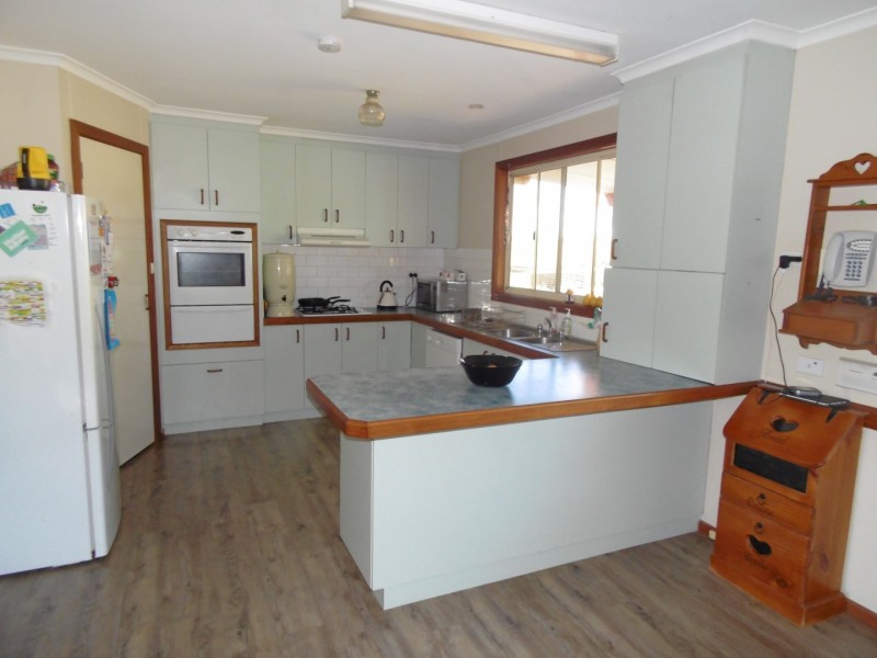 357 Henry Parkes Way, Parkes NSW 2870