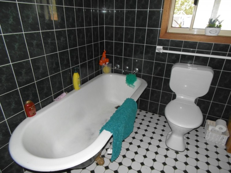 357 Henry Parkes Way, Parkes NSW 2870