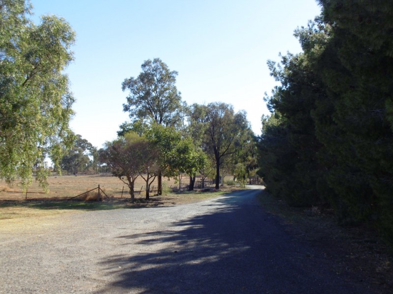 357 Henry Parkes Way, Parkes NSW 2870