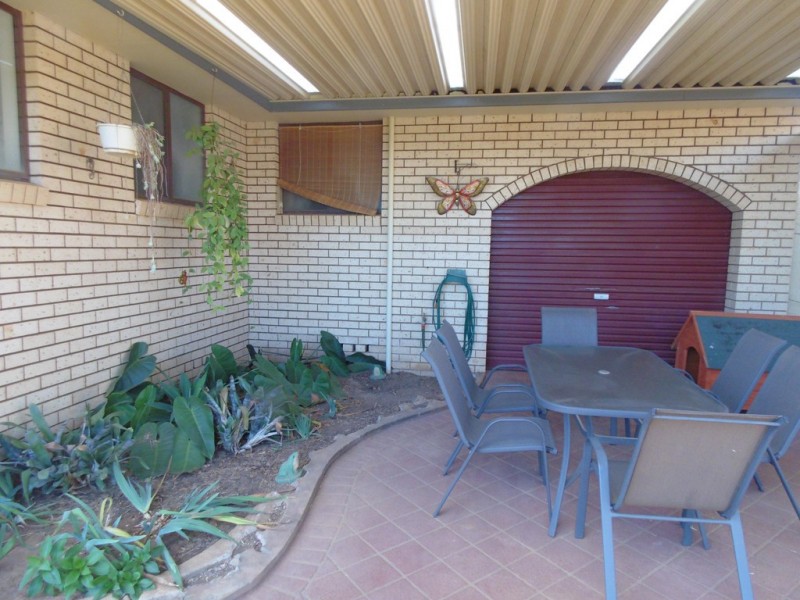 93 Victoria Street, Parkes NSW 2870