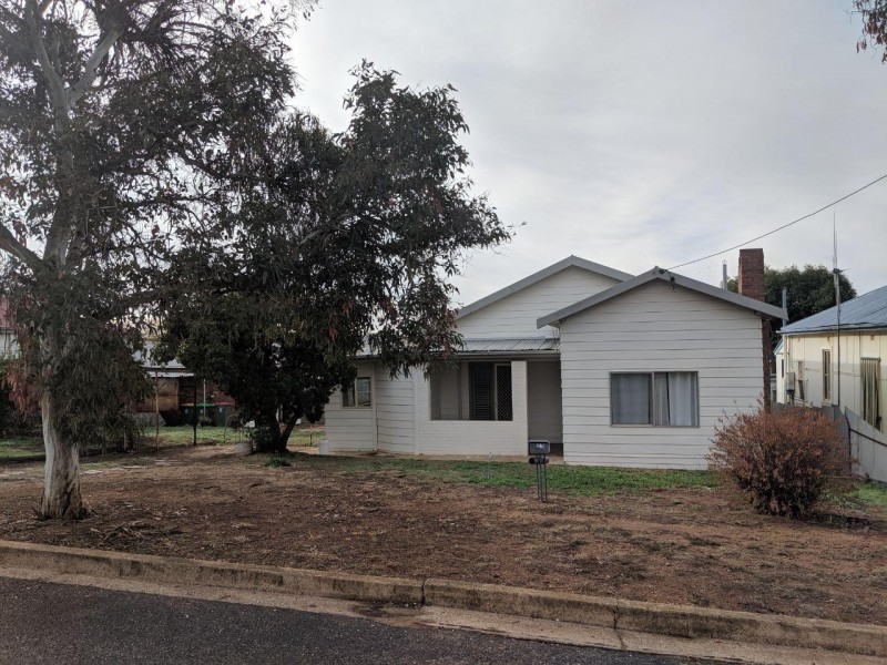23 Jones Street, Parkes NSW 2870