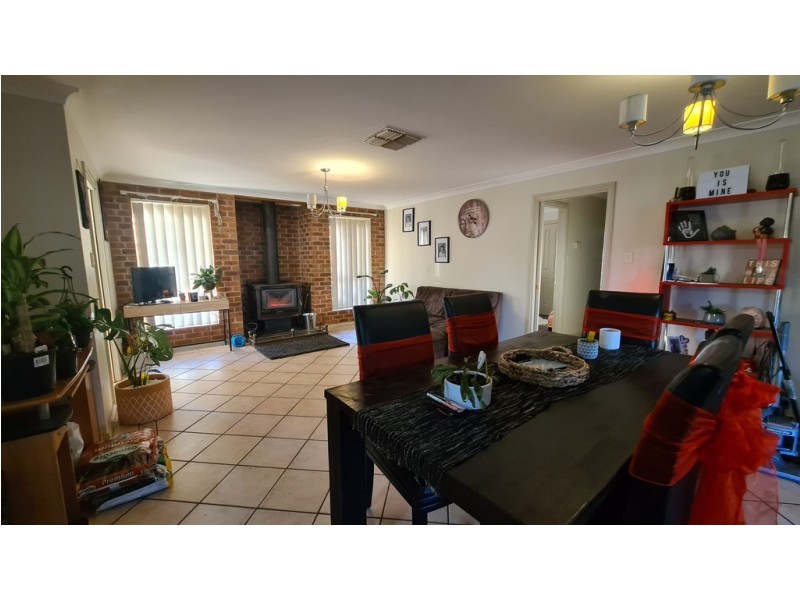 239 Nash Street, Parkes NSW 2870