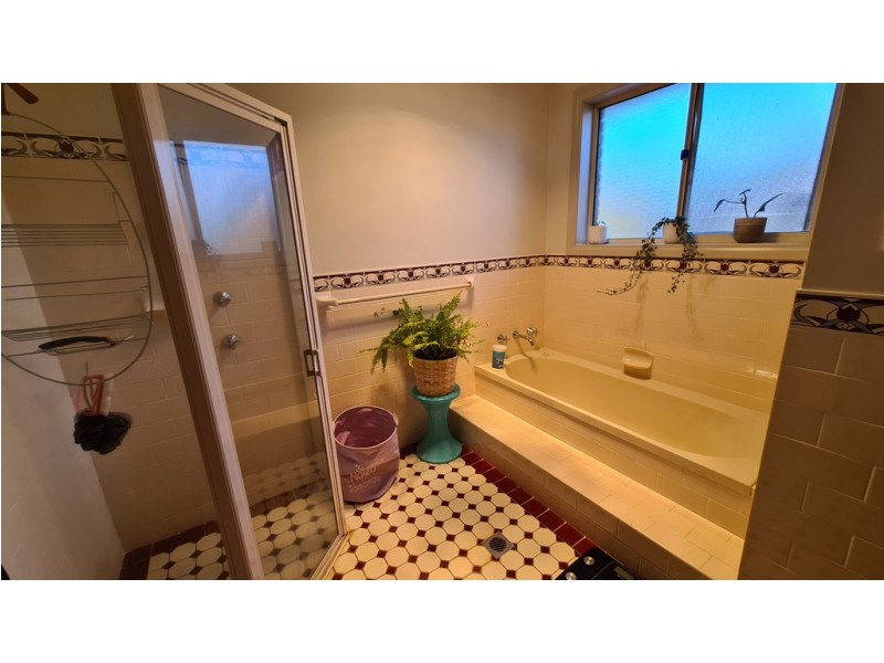 239 Nash Street, Parkes NSW 2870