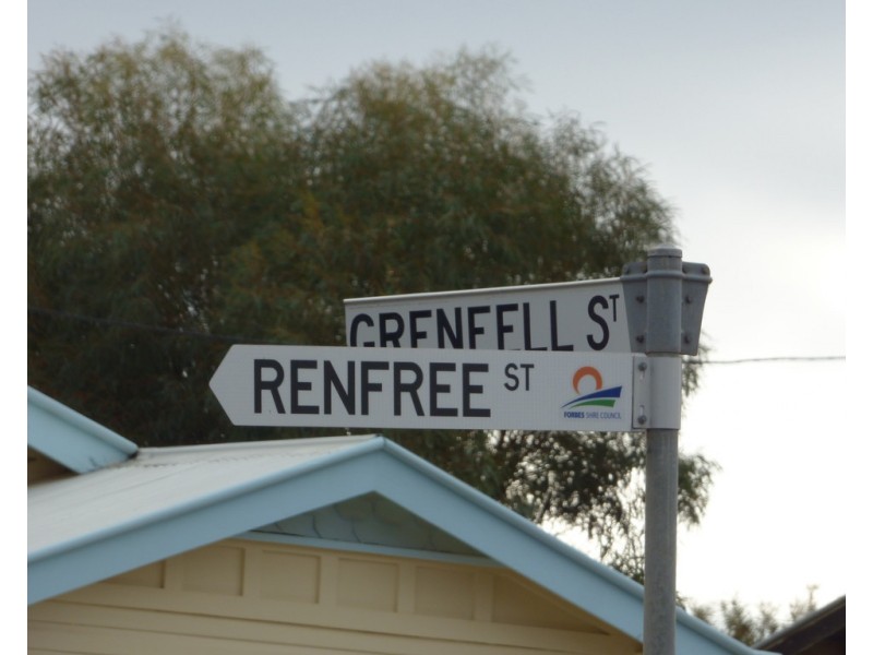 14 Renfree Street, Forbes NSW 2871