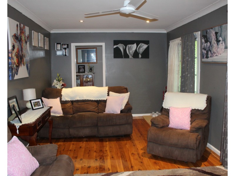 11 Keast Street, Parkes NSW 2870