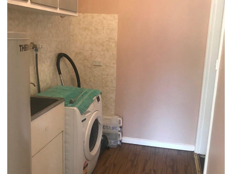 11 Keast Street, Parkes NSW 2870