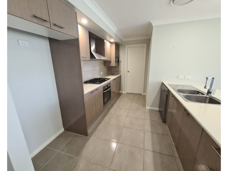 15 Koala Street, Parkes NSW 2870