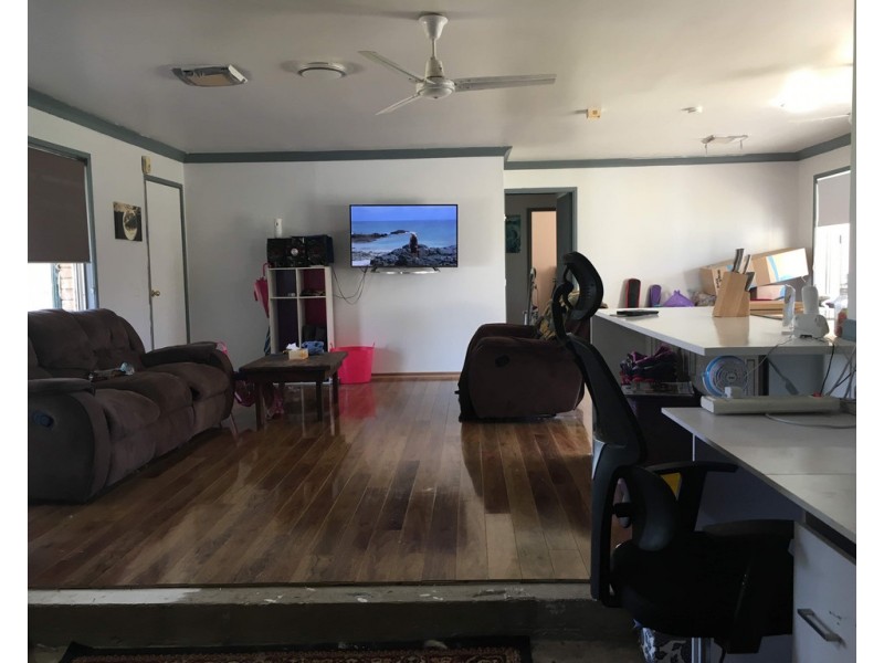 22 Officers Parade, Condobolin NSW 2877