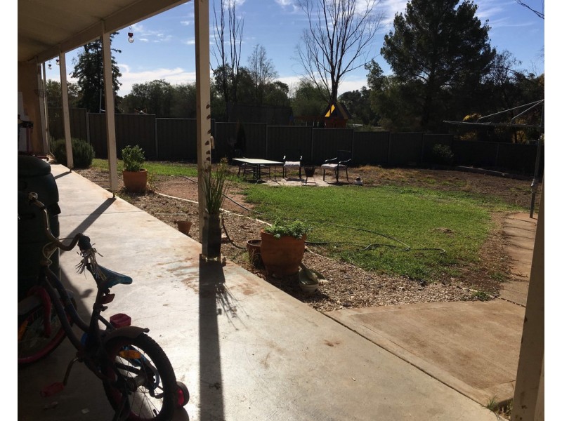 22 Officers Parade, Condobolin NSW 2877