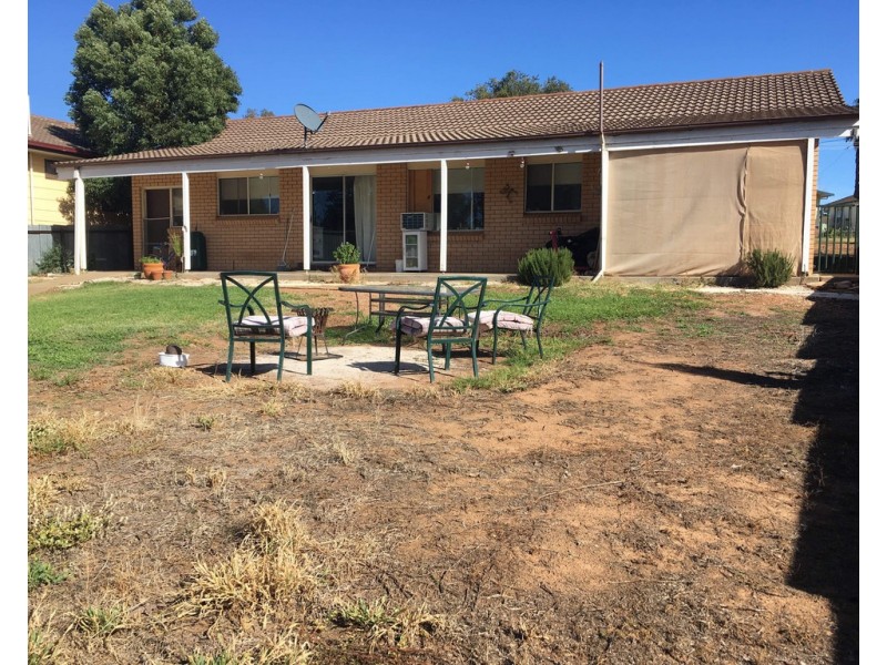 22 Officers Parade, Condobolin NSW 2877